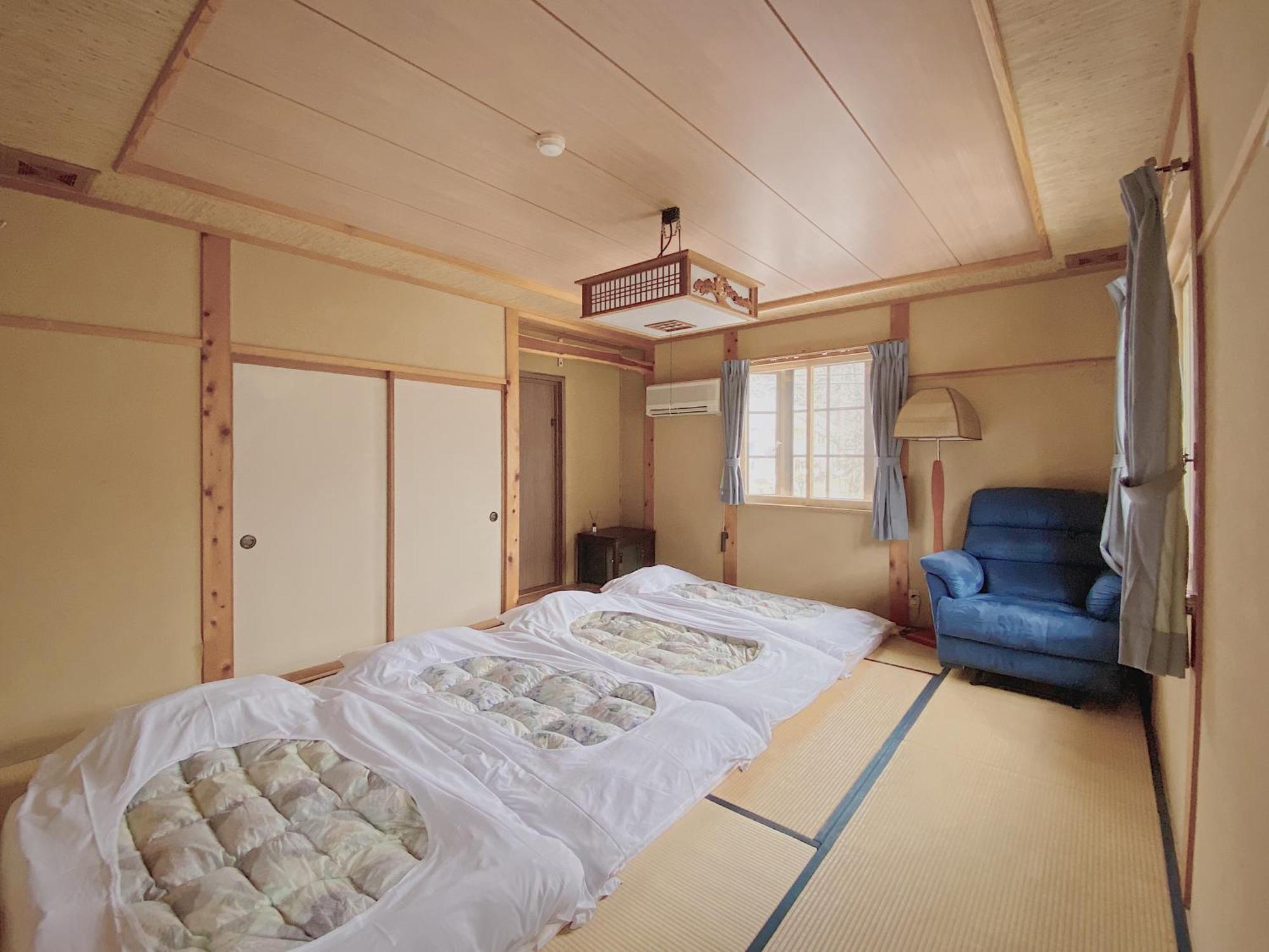Apricot Pension Hakuba Extérieur photo