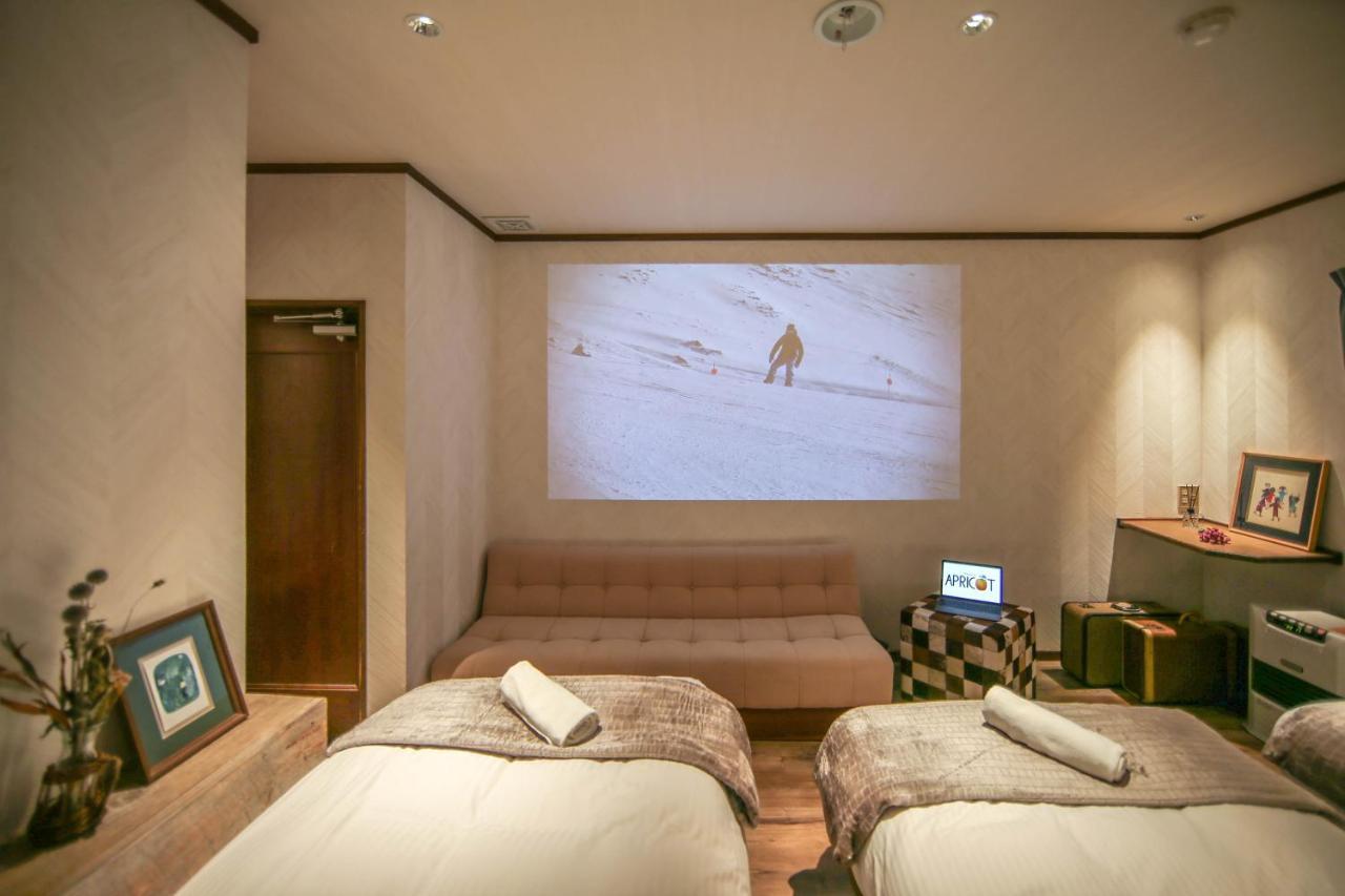 Apricot Pension Hakuba Extérieur photo
