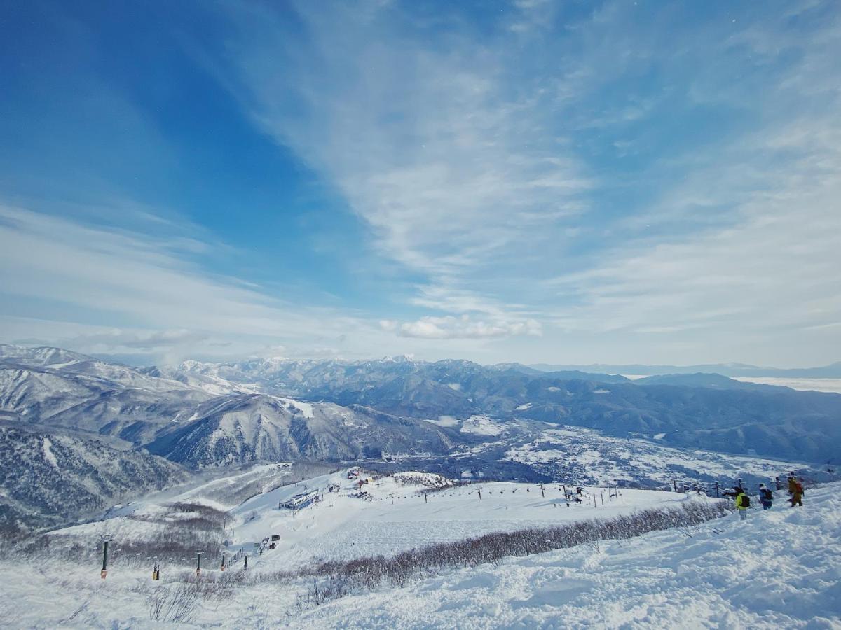 Apricot Pension Hakuba Extérieur photo